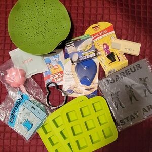 Bundle of Miscellaneous Kitchen Items